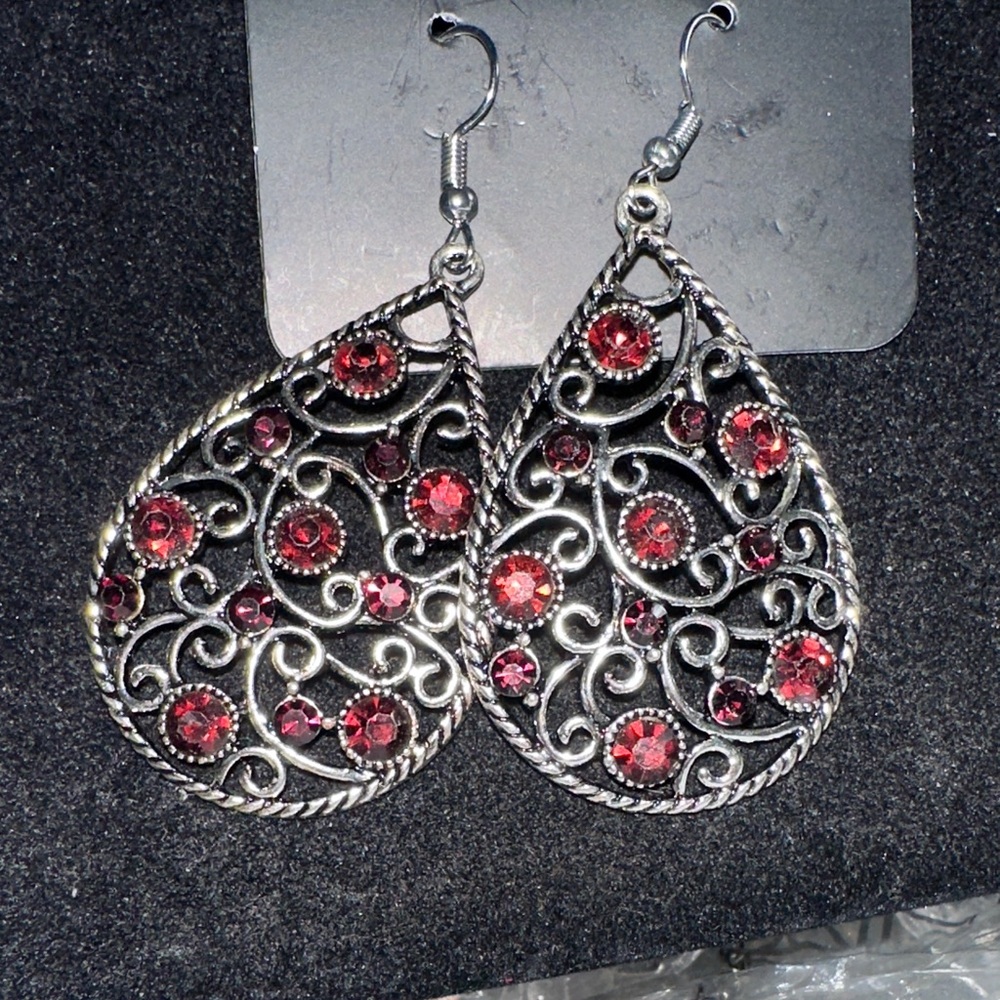 Elegant Silver and Red Filigree Earrings